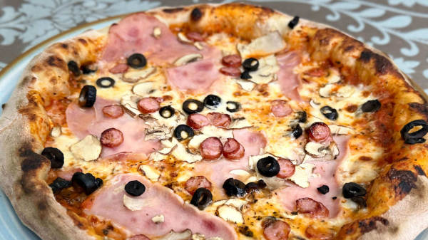 Poza cu Pizza Capriciosa